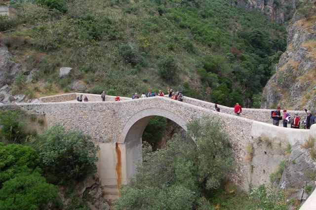 Parco Nazionale del Pollino-ponte del diavolo